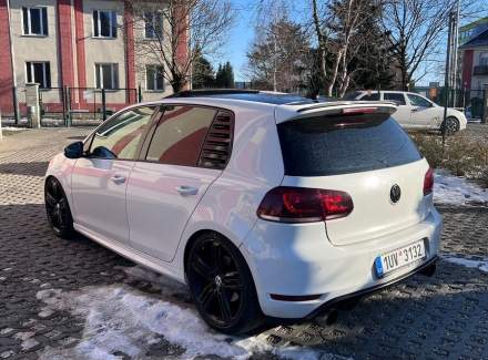 Volkswagen - Golf