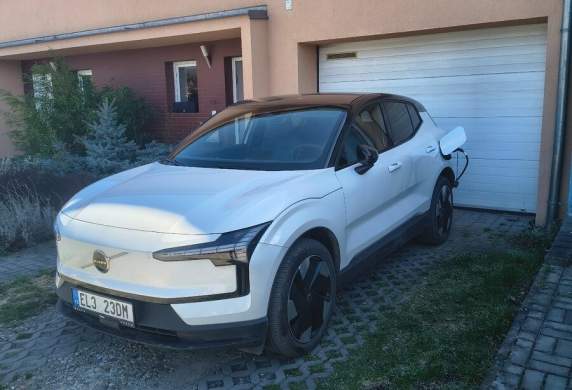Volvo - EX30