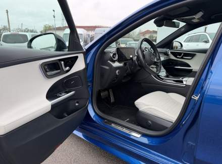 Mercedes-Benz - C-class