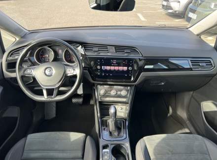 Volkswagen - Touran