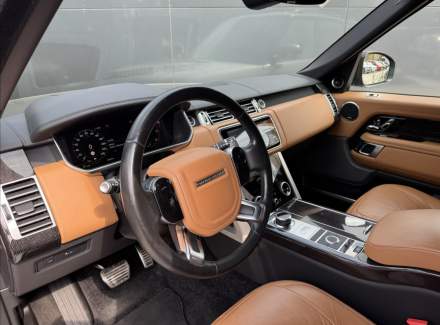 Land Rover - Range Rover