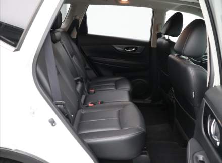 Nissan - X-Trail