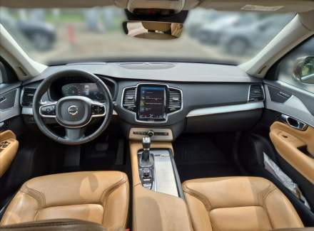 Volvo - XC90