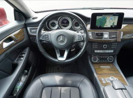 Mercedes-Benz - CLS