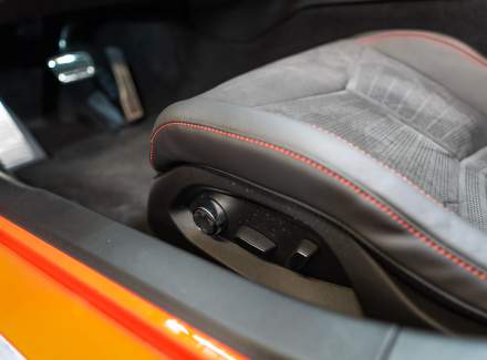 Chevrolet - Corvette