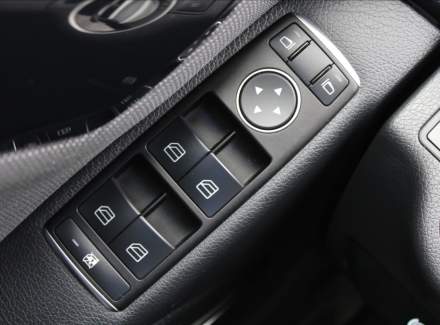 Mercedes-Benz - C-class