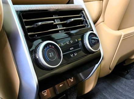 Land Rover - Range Rover