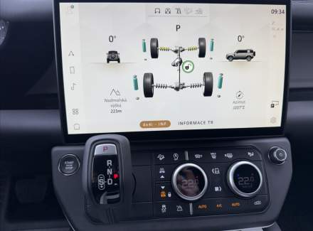 Land Rover - Defender