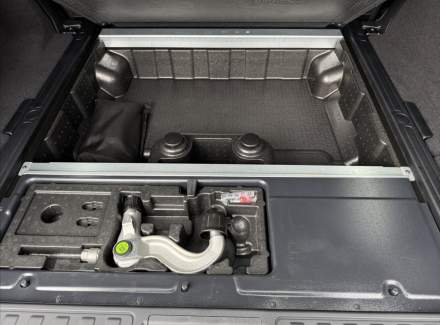 Land Rover - Discovery