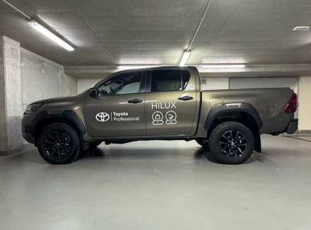 Toyota - Hilux