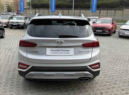 Hyundai - Santa FE