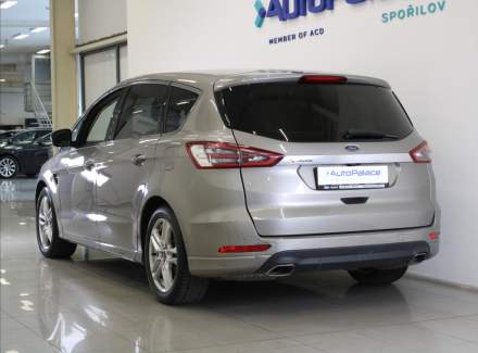 Ford - S-MAX