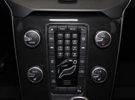 Volvo - V40