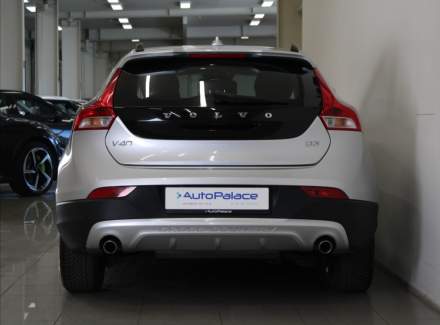 Volvo - V40