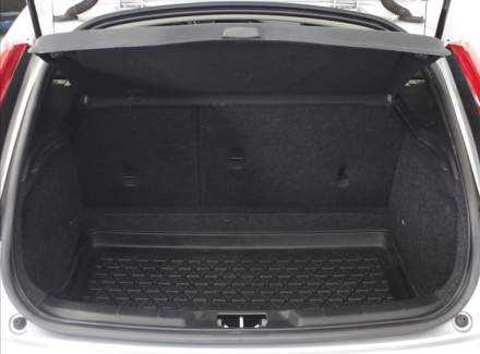 Volvo - V40