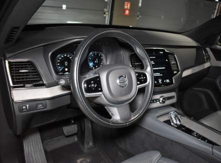 Volvo - XC90