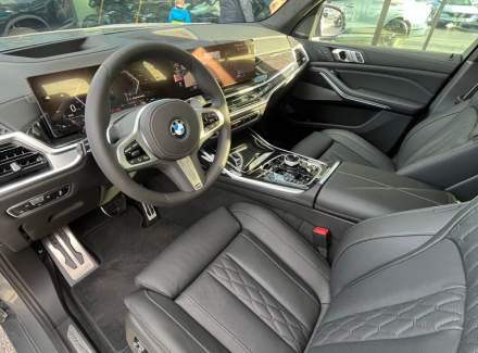 BMW - X7