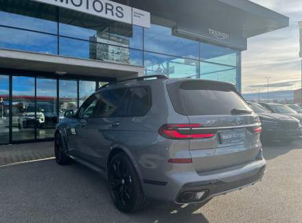 BMW - X7