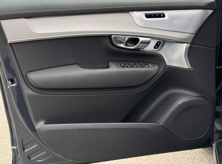 Volvo - XC90