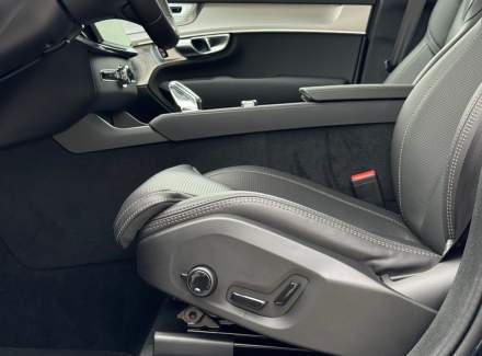 Volvo - XC90