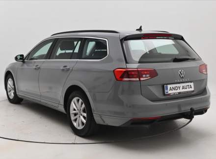 Volkswagen - Passat