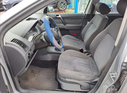 Volkswagen - Polo