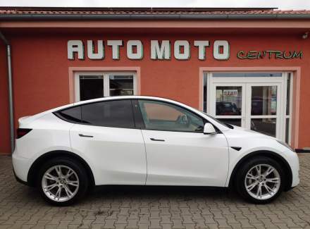 Tesla - Model Y