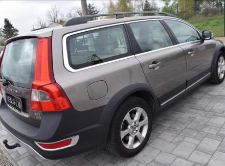 Volvo - XC70