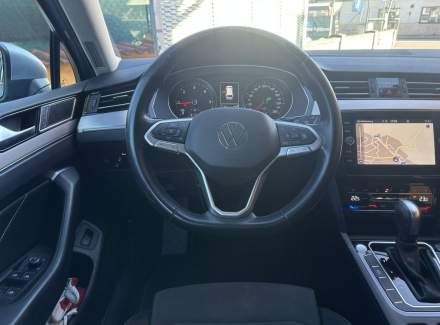 Volkswagen - Passat