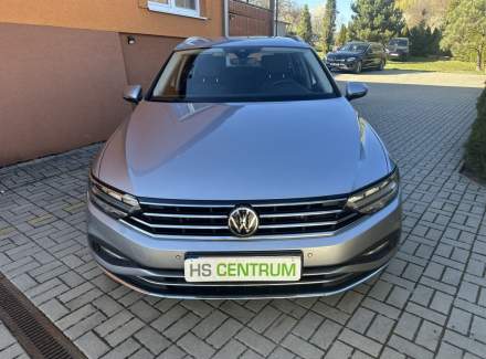 Volkswagen - Passat