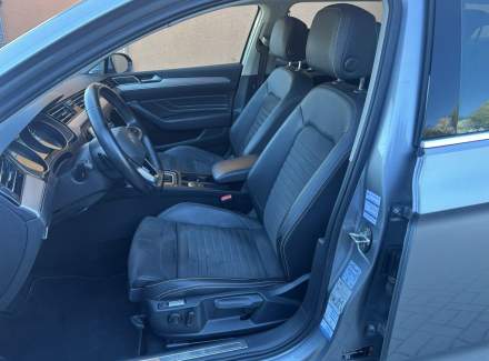 Volkswagen - Passat