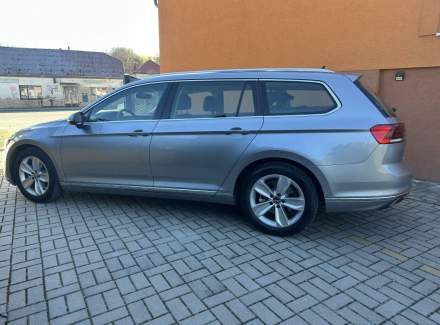 Volkswagen - Passat