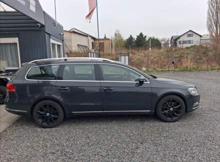 Volkswagen - Passat