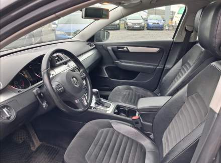 Volkswagen - Passat