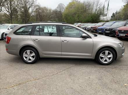Škoda - Octavia