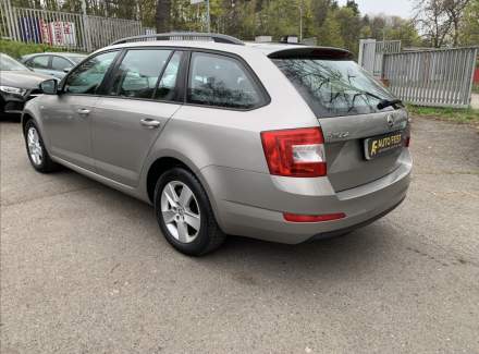 Škoda - Octavia