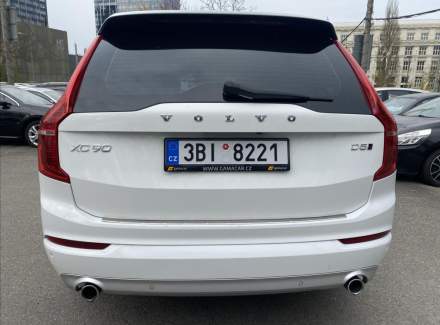 Volvo - XC90