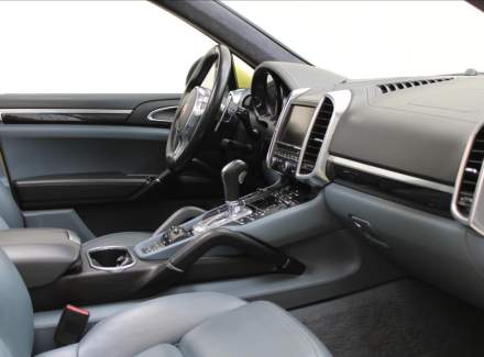 Porsche - Cayenne