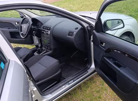 Ford - Mondeo 1.8 16V (125 Hp)