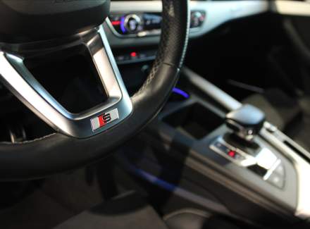 Audi - S5