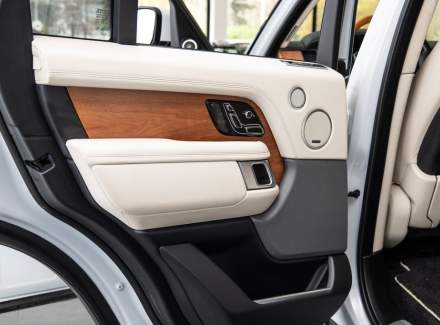 Land Rover - Range Rover