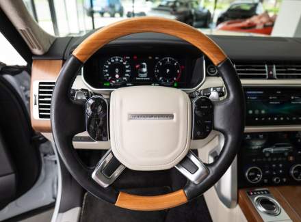 Land Rover - Range Rover