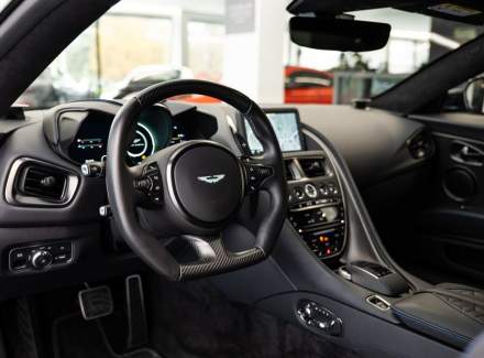 Aston Martin - DBS