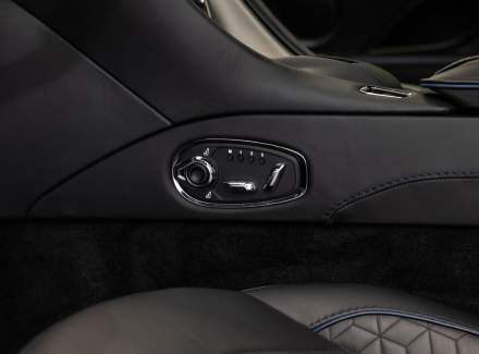 Aston Martin - DBS