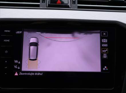 Volkswagen - Passat