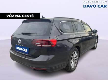 Volkswagen - Passat