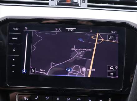 Volkswagen - Passat