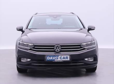 Volkswagen - Passat