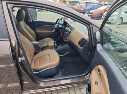 Kia - Rio