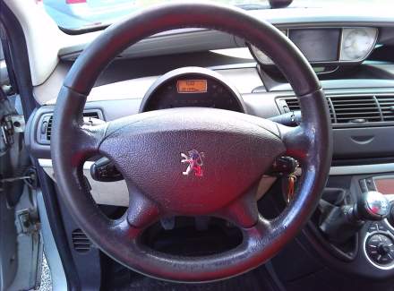 Peugeot - 807